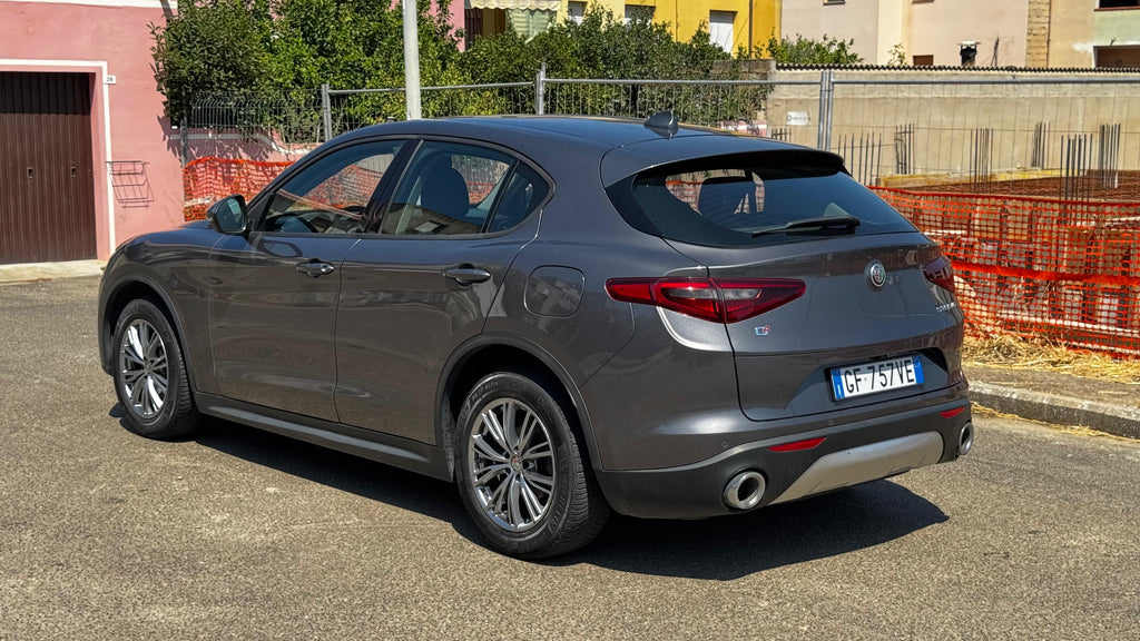 Alfa Romeo Stelvio - foto 1