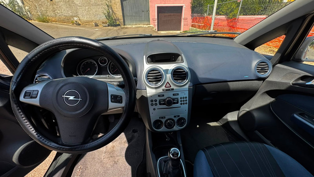 Opel Corsa - foto 2