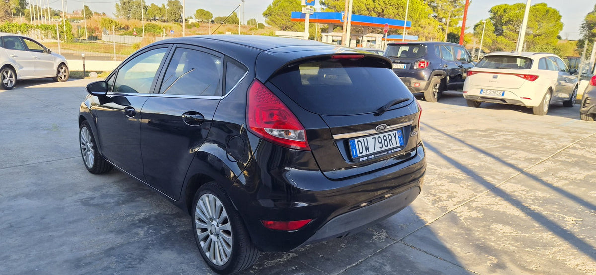 Ford Fiesta Titanium benzina - foto 5